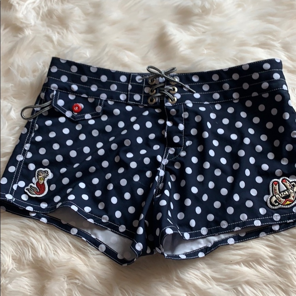 Bird well beach surf shorts
